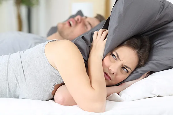 Tratamiento para dejar de roncar con dispositivos OrthoApnea en Puebla, medicina del sueño